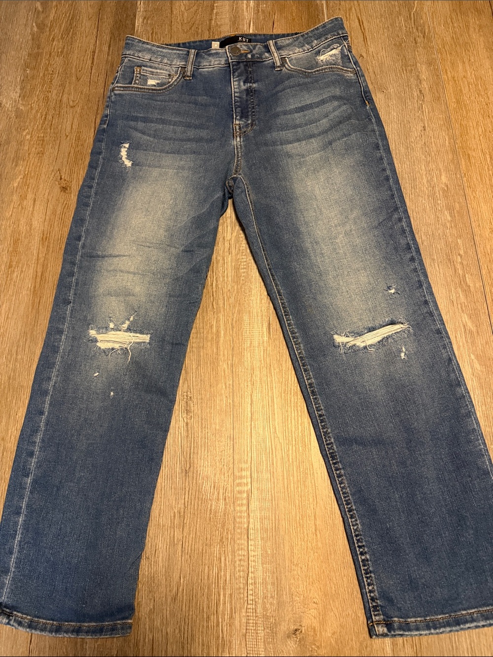 Kut from the Kloth Elizabeth Fab AB Crop Straight Leg
